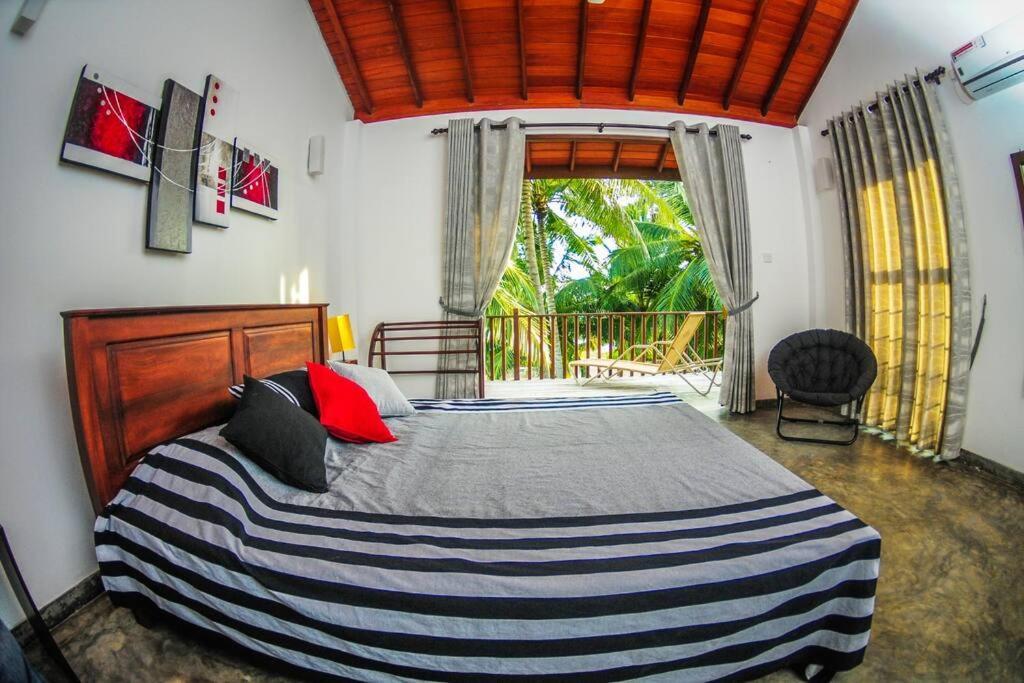 The Sanctuary- แทนกาลเล ภายนอก รูปภาพ